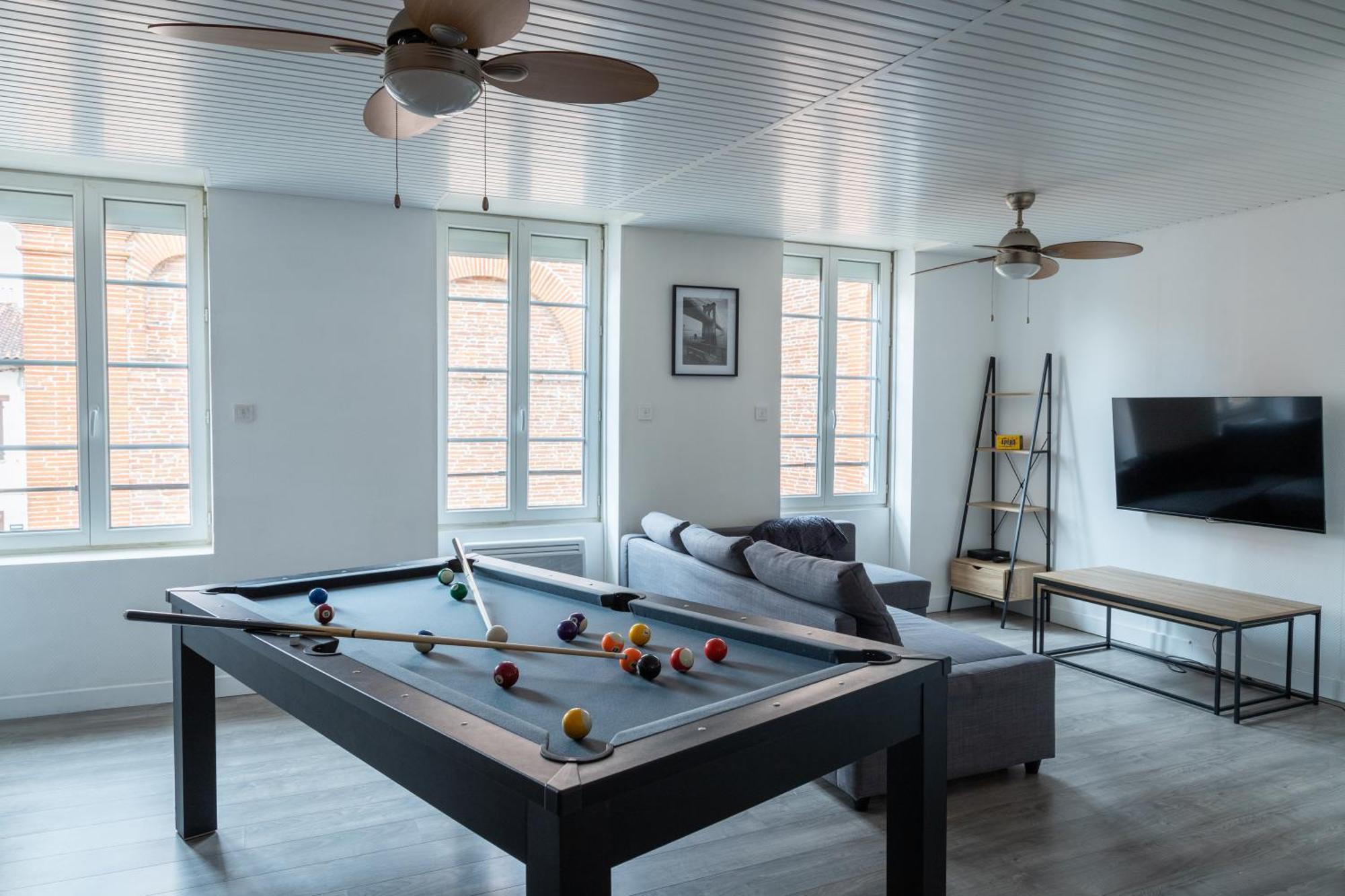 Ferienwohnung Grand Duplex Avec Billard Villeneuve-Tolosane Exterior foto