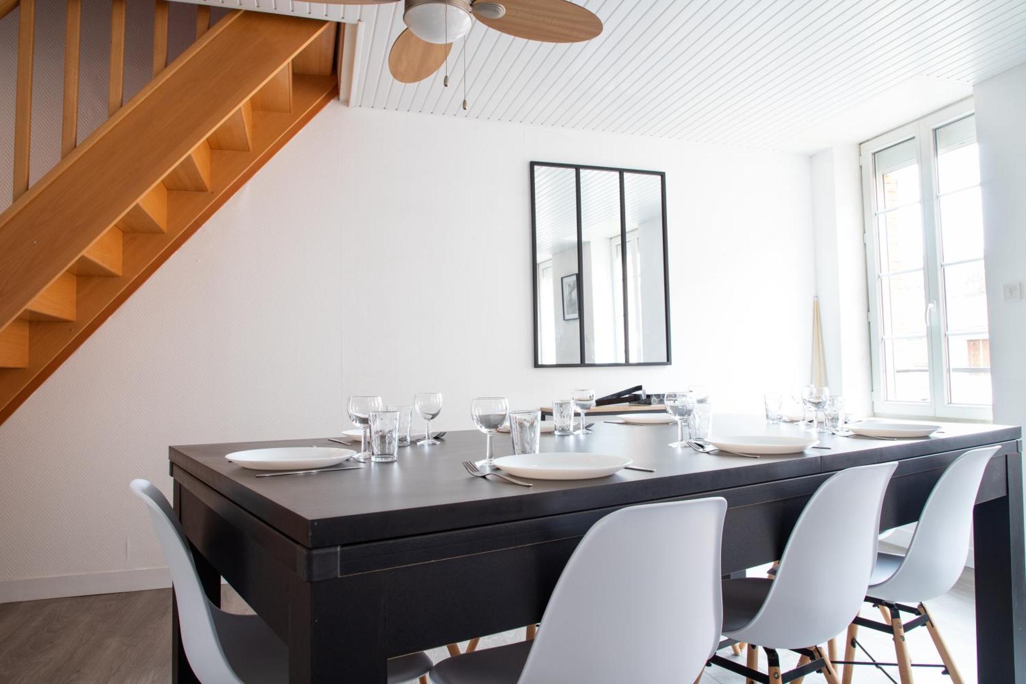 Ferienwohnung Grand Duplex Avec Billard Villeneuve-Tolosane Exterior foto